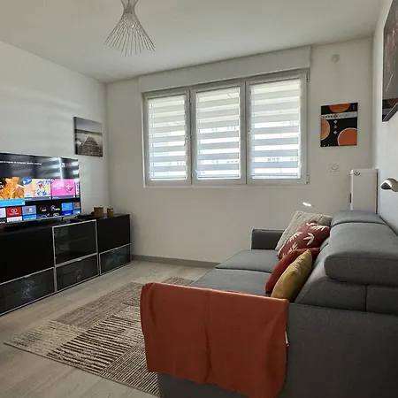 Chez Velia Grand 4 Pieces, Parking Prive Et Emplacement Ideal Apartamento