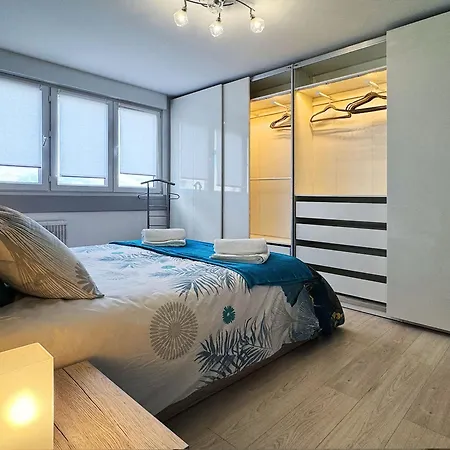 Chez Velia Grand 4 Pieces, Parking Prive Et Emplacement Ideal * Strasbourg