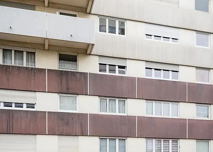 Chez Velia Grand 4 Pieces, Parking Prive Et Emplacement Ideal Apartman *