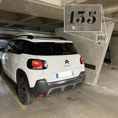 Lejlighed Chez Velia Grand 4 Pieces, Parking Prive Et Emplacement Ideal Strasbourg