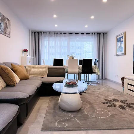 Chez Velia Grand 4 Pieces, Parking Prive Et Emplacement Ideal *